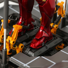 Figurine - Iron Man: Mark IV MK4 (with Suit-up Gantry)