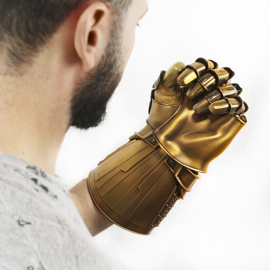 Réplique Gant de Thanos Articulé en Métal